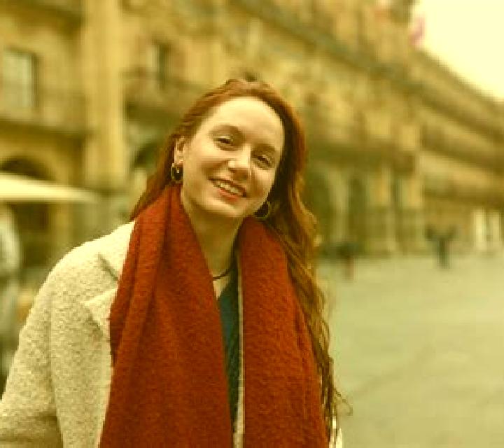 Abril Corullon escort