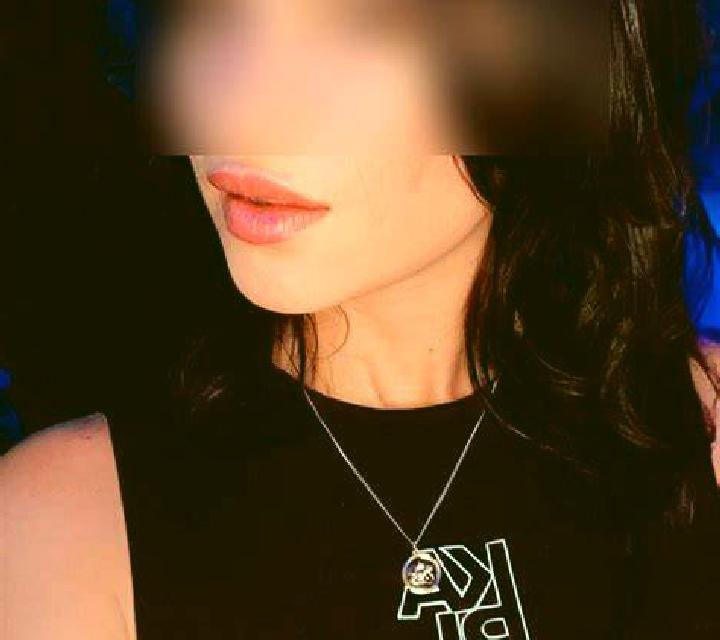 Abril Horta escort