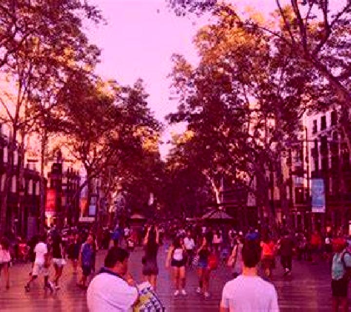 Abril La Rambla escort