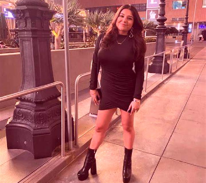 Abril Lietor escort