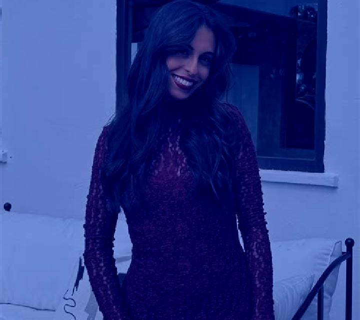 Adriana 3 Almanza escort