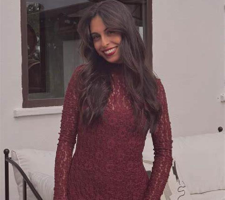 Adriana Allueva escort