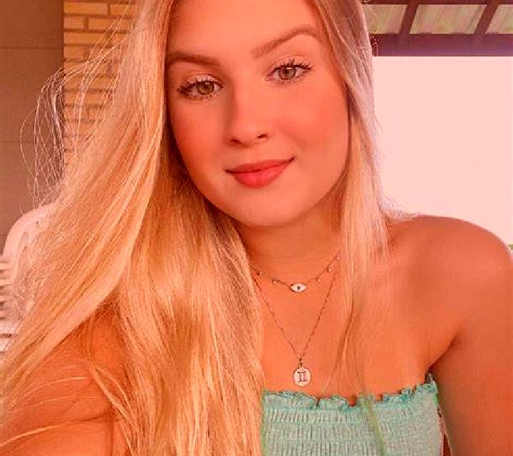 Adriana El Viso escort