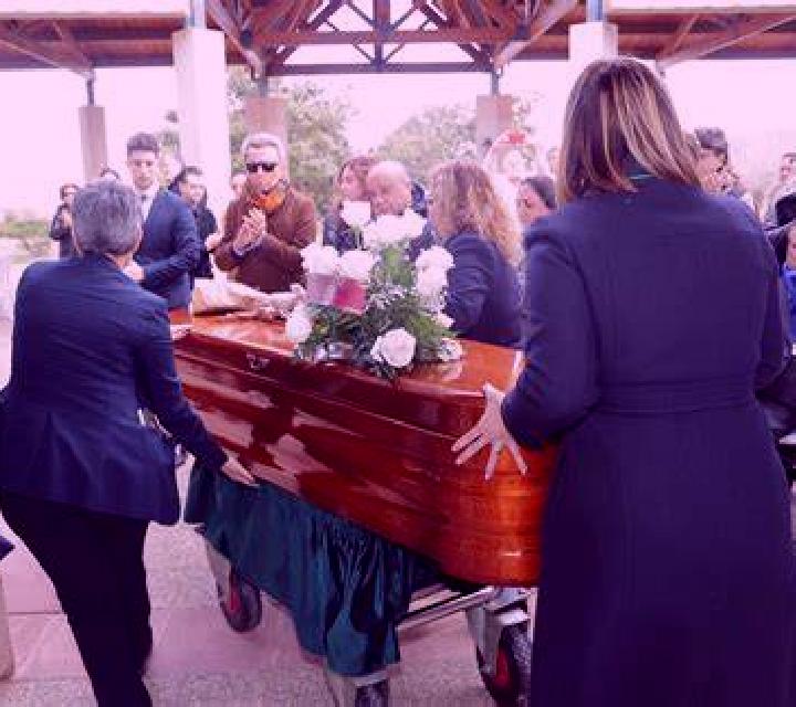Alba 2 Porta escort