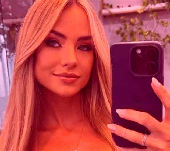 Alejandra Rupia escort