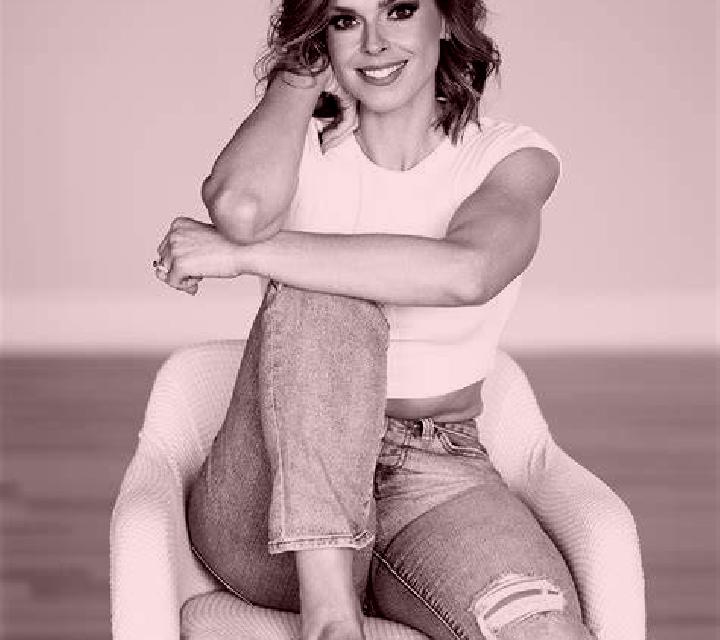 Amanda Aldeanueva de Figueroa escort