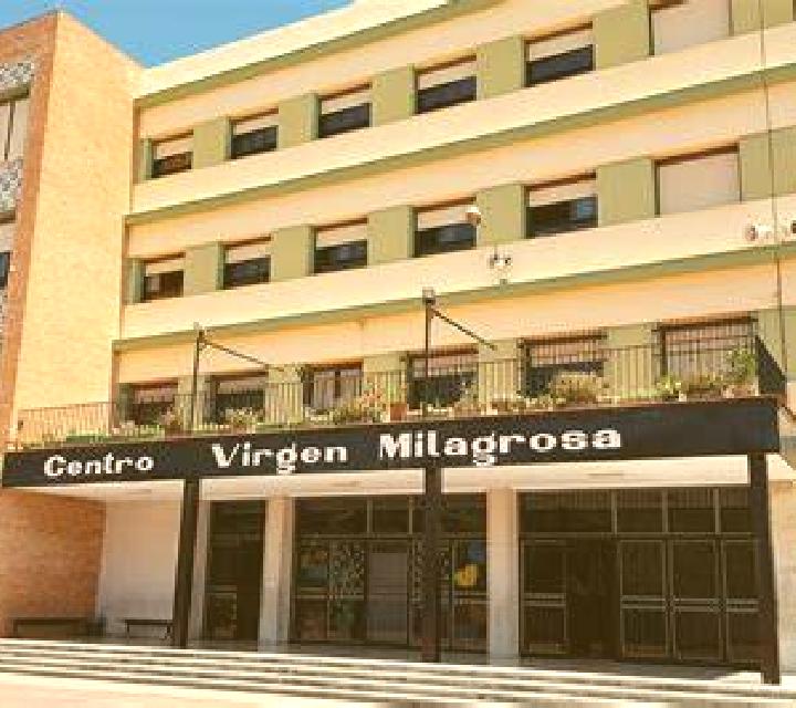 Andrea 3 les Llosses escort