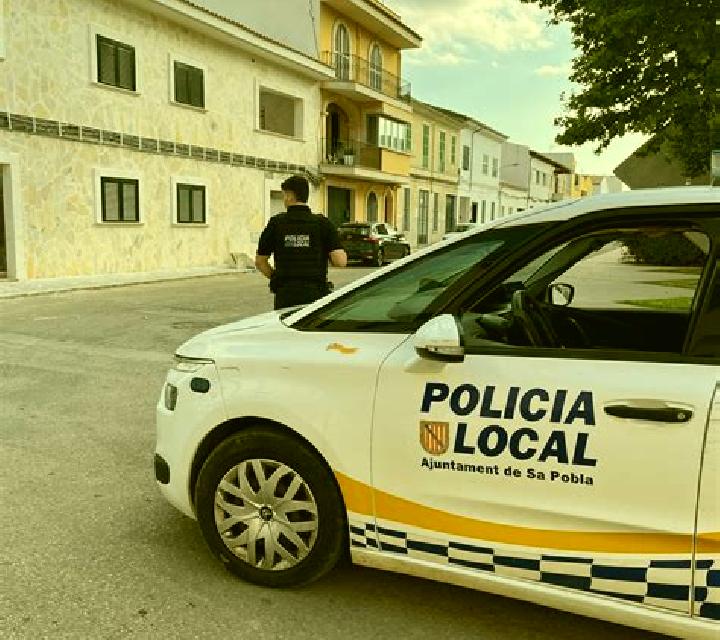 Andrea les Llosses escort