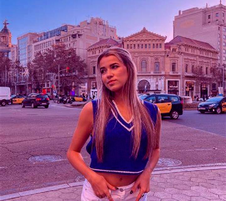 Andrea Urracal escort