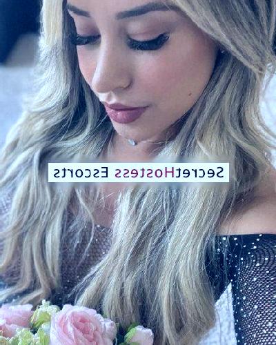 Antonella 3 Novales escort