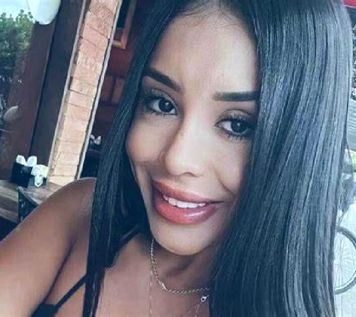 Antonella Costa Calma escort