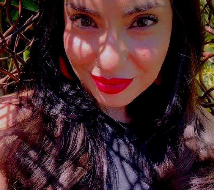 Antonella Zorraquin escort