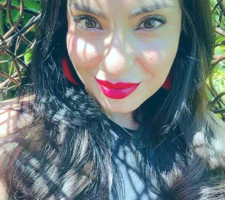 Beatriz Maluenda escort