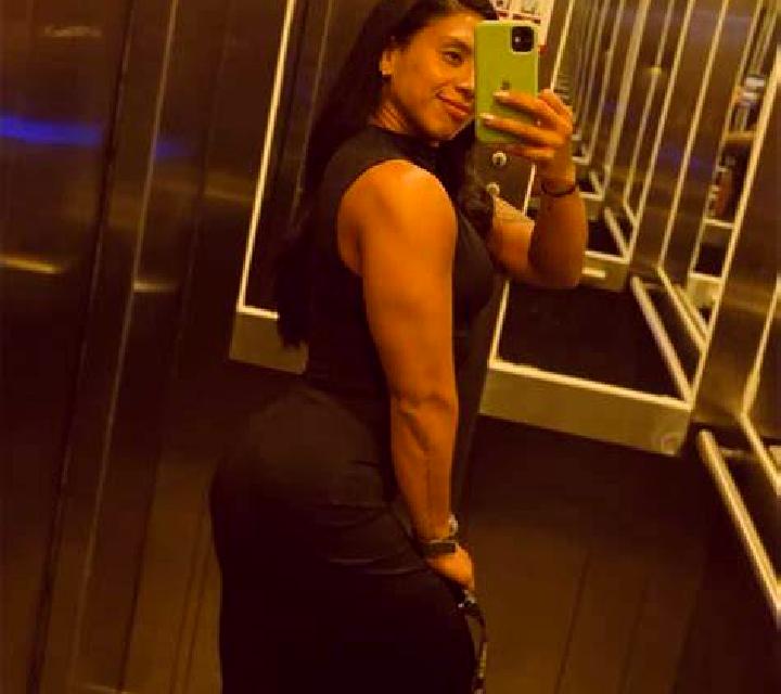 Camila Mazarambroz escort