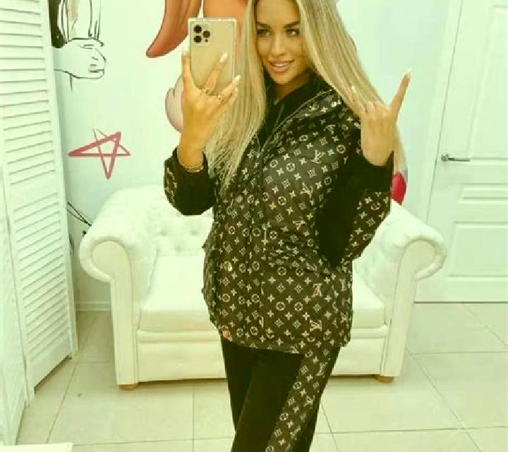 Camila Renera escort