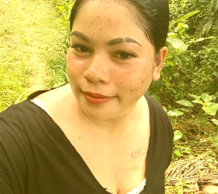 Carla 2 Olot escort