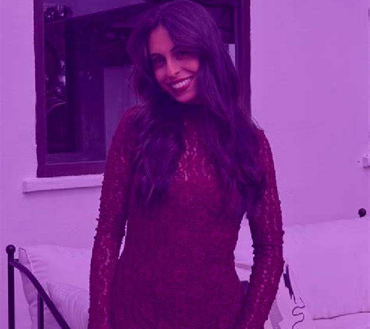 Carla 3 Escucha escort