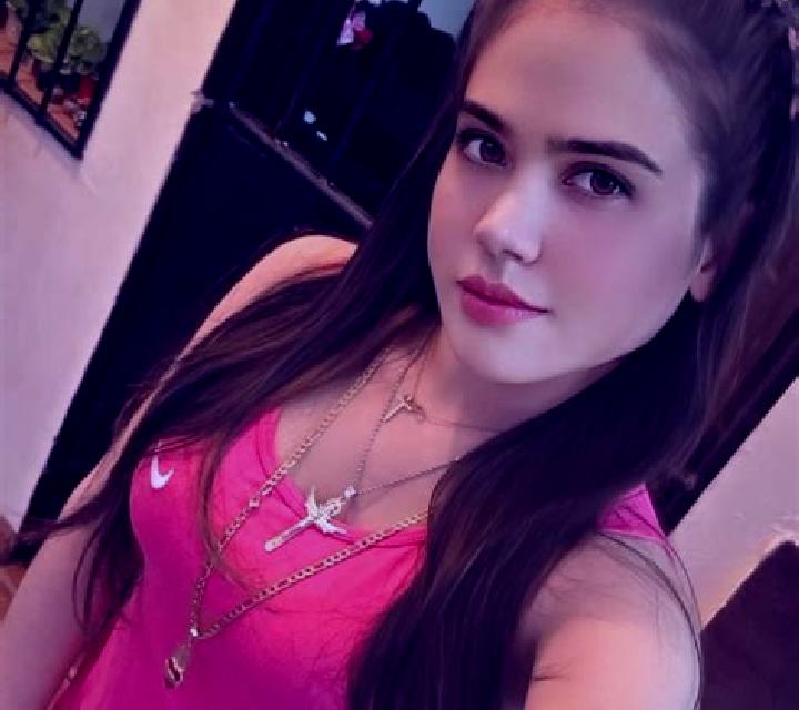 Carla Cerezal de Penahorcada escort