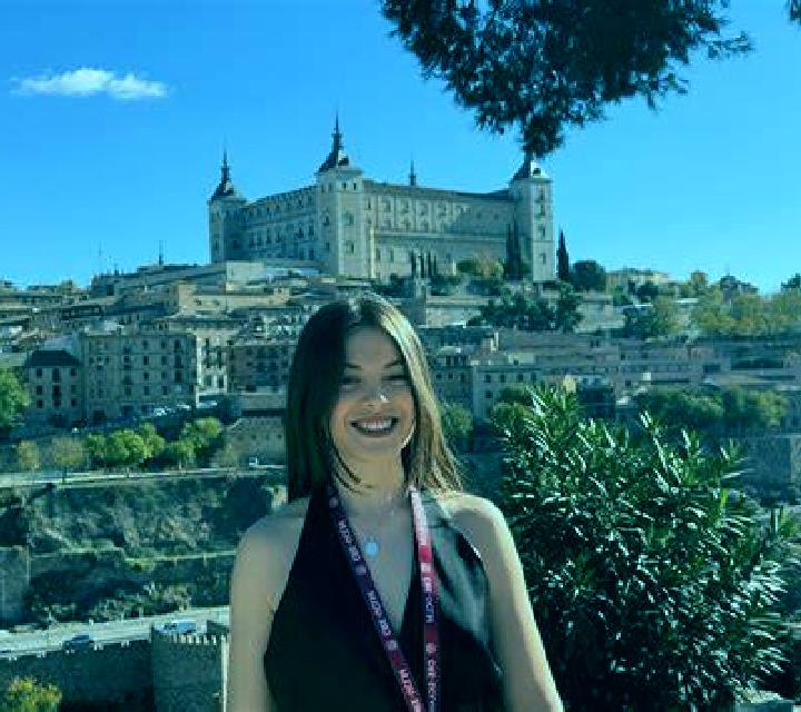 Carla Santa Eularia des Riu escort