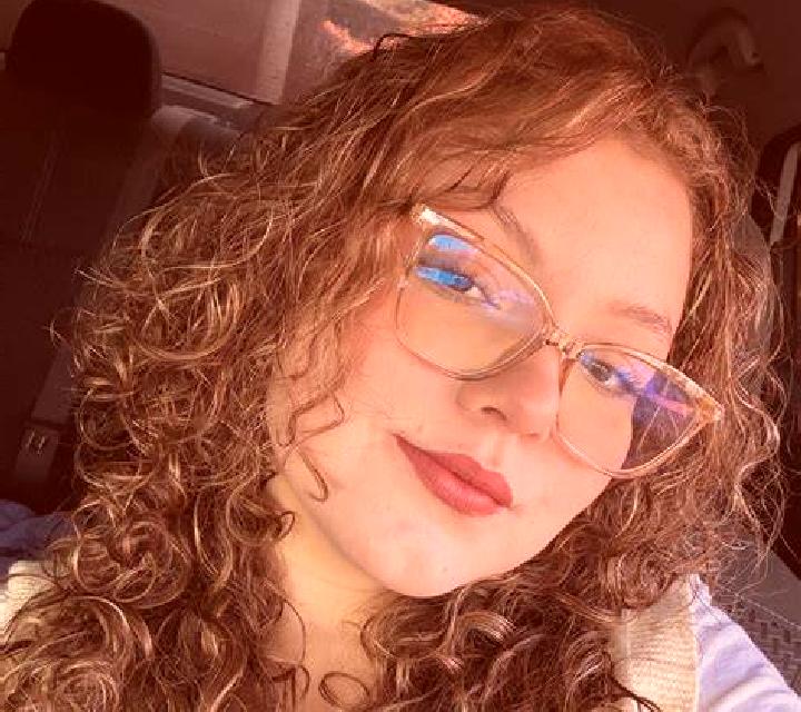 Carla Zugarramurdi escort