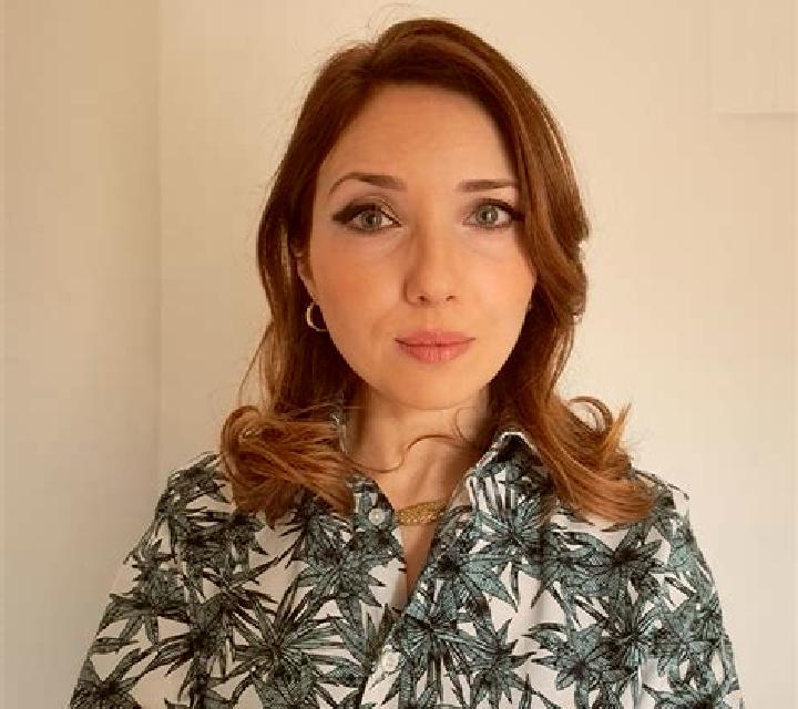 Carmen Alcala del Valle escort