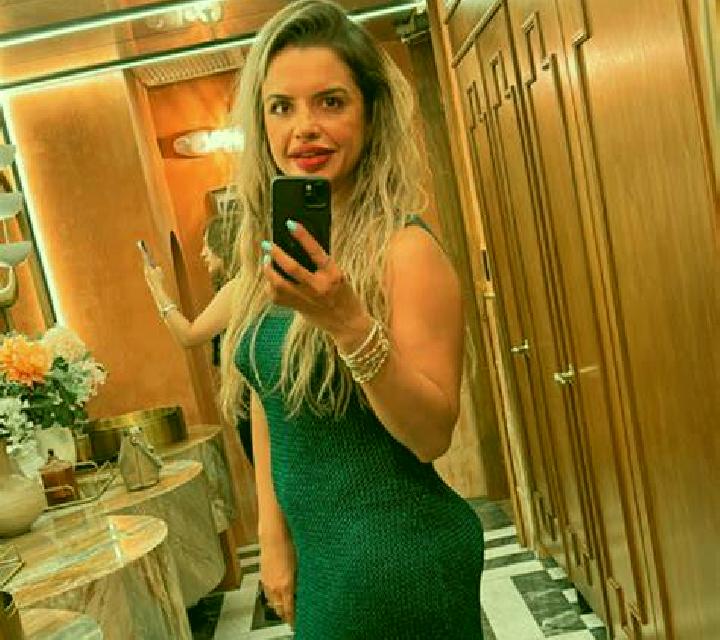Carmen Montmelo escort