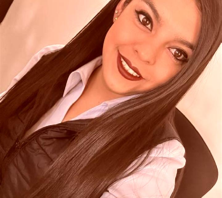 Claudia Fuente de Santa Cruz escort