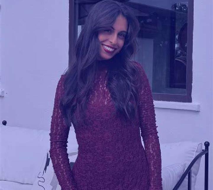 Claudia Mahide escort