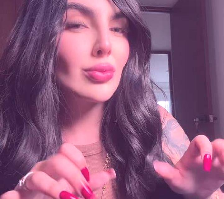 Daniela El Vellon escort