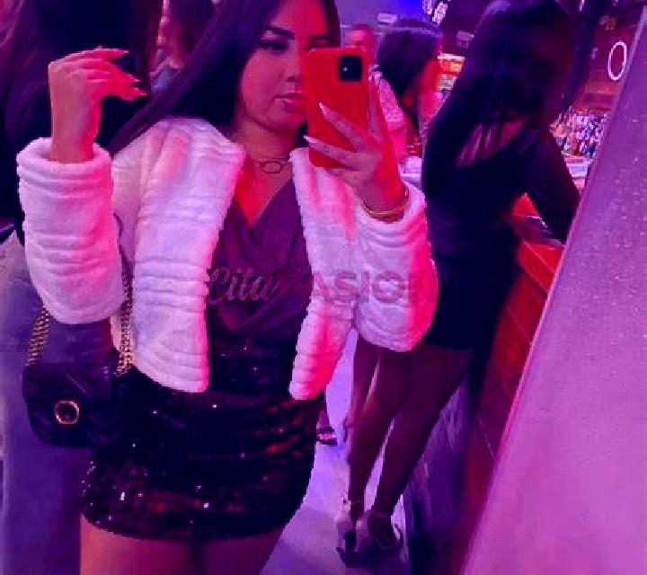 Diana Sondika escort