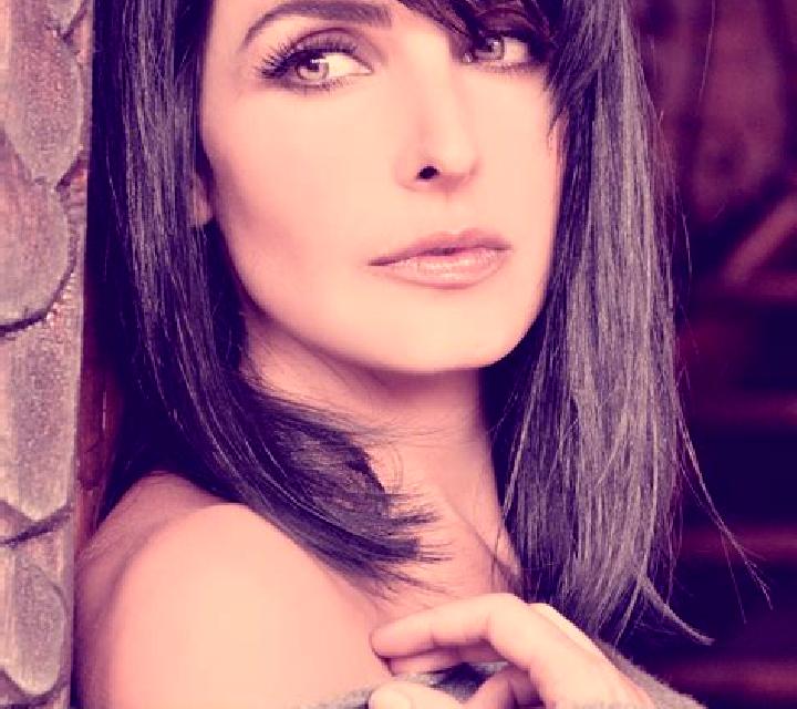 Elena 2 Ingenio escort