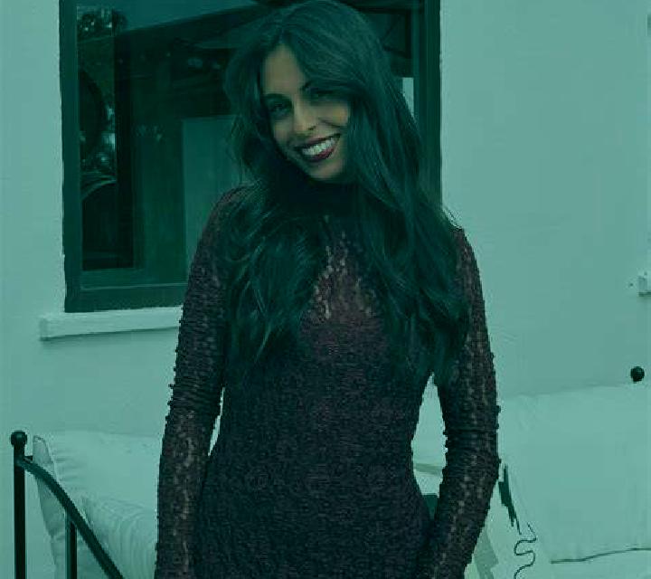 Emilia 2 Moneva escort