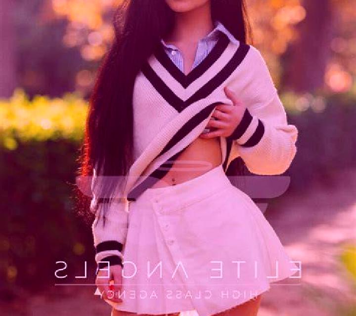 Emilia 3 Terrateig escort