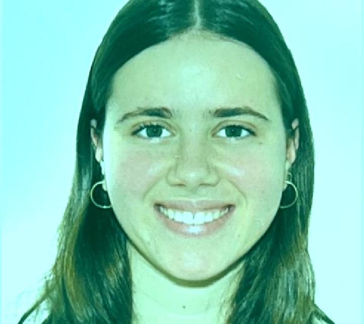 Estrella 2 Oreja escort