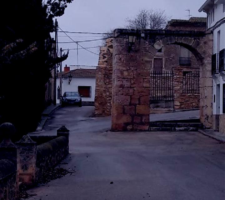 Estrella Bisaurri escort