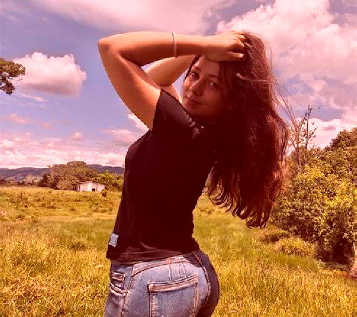 Estrella Santa Maria del Cami escort