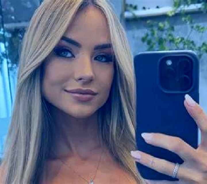 Gabriela Algarrobo escort