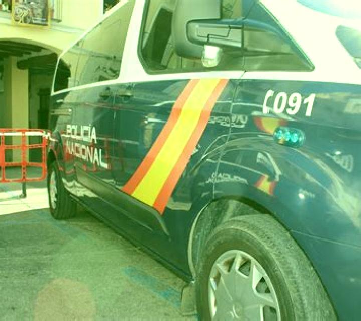 Isabella 3 Pruna escort