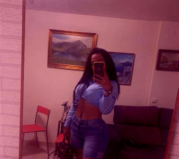 Isabella Sant Jordi Desvalls escort