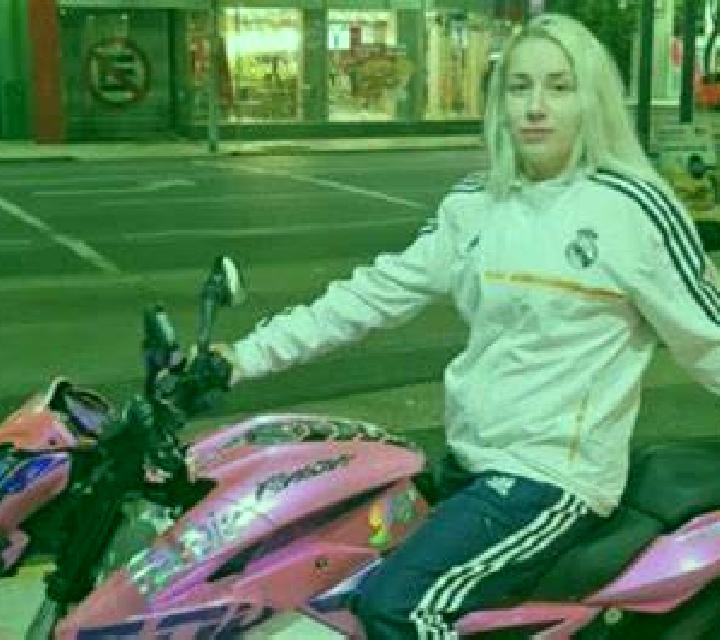 Jade 3 Dolar escort