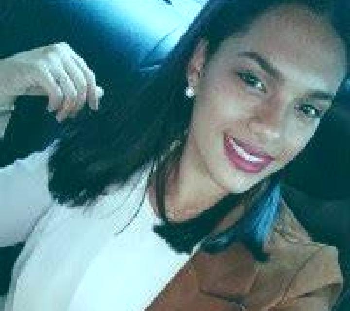 Josefina Bakaiku escort