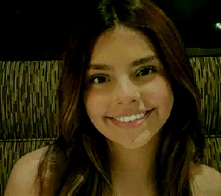 Julia 3 Molledo escort