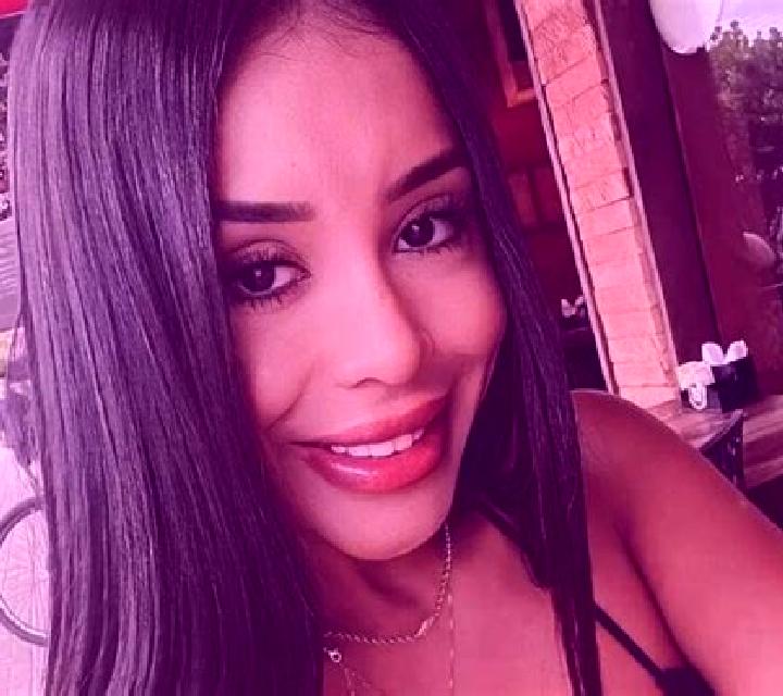 Julia Caravaca escort
