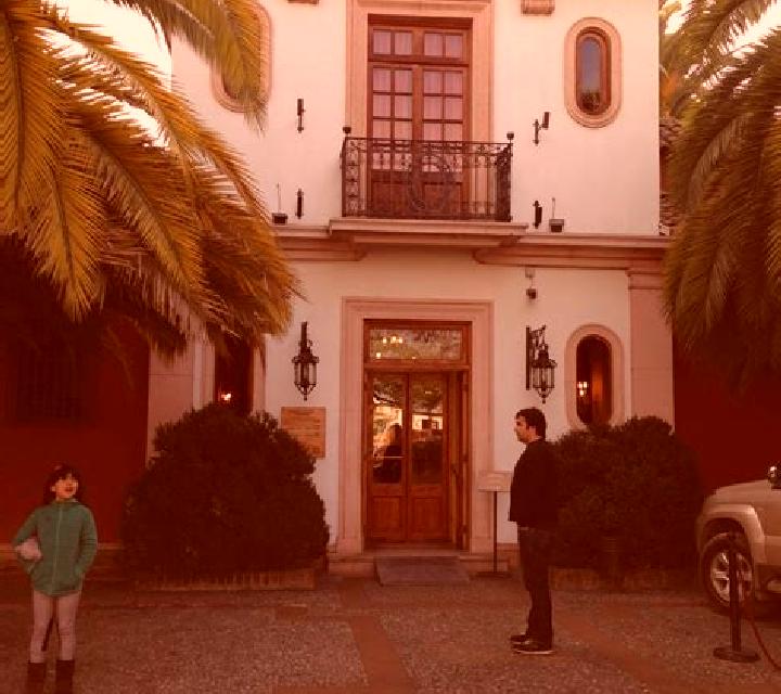 Julia Navamorales escort