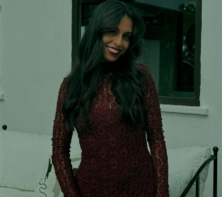 Julia Plou escort