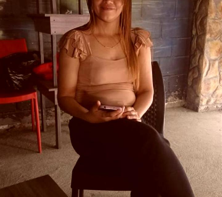 Julia Villares de la Reina escort