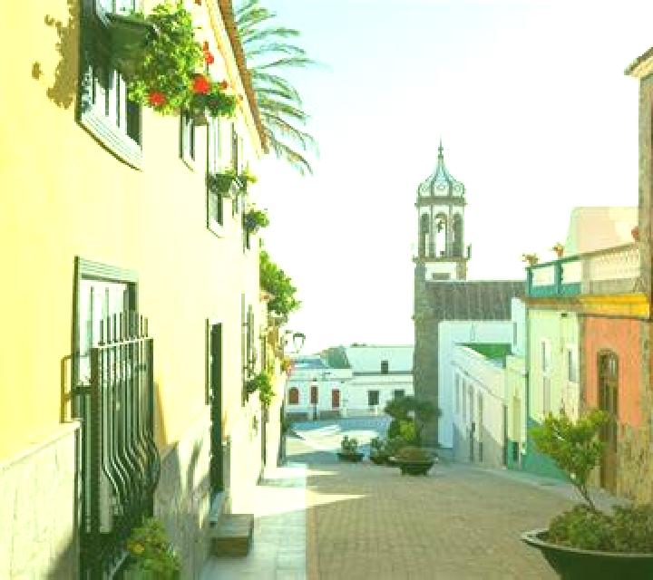 Lola Valdemorillo de la Sierra escort