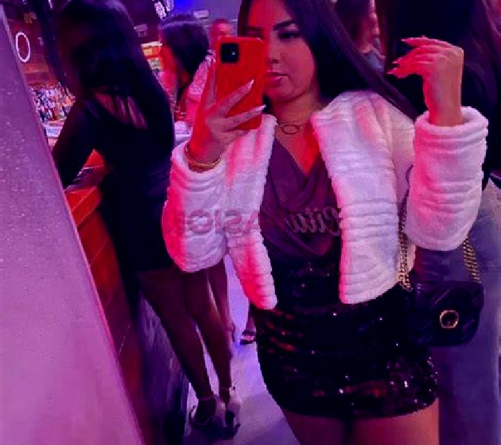 Lorena Malaga escort