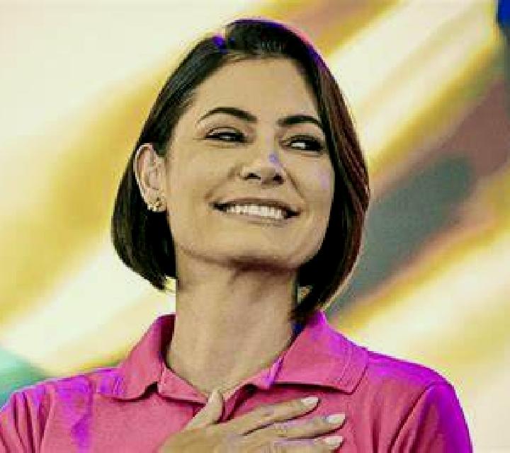 Lucía Begonte escort