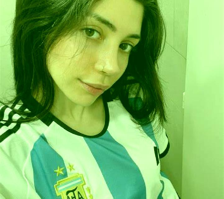 Luna 2 Urunuela escort